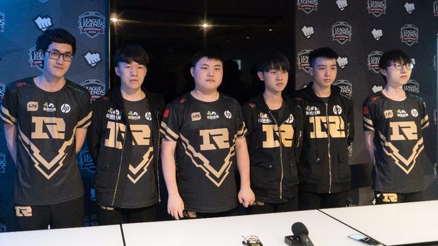 尊敬是建立 尊敬是建立