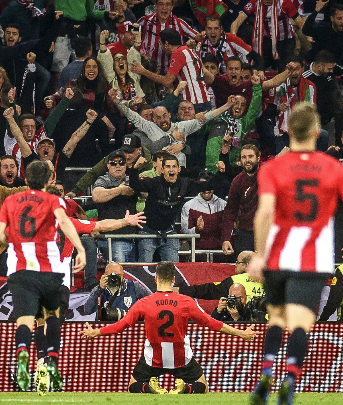 突然沉默并 突然沉默并