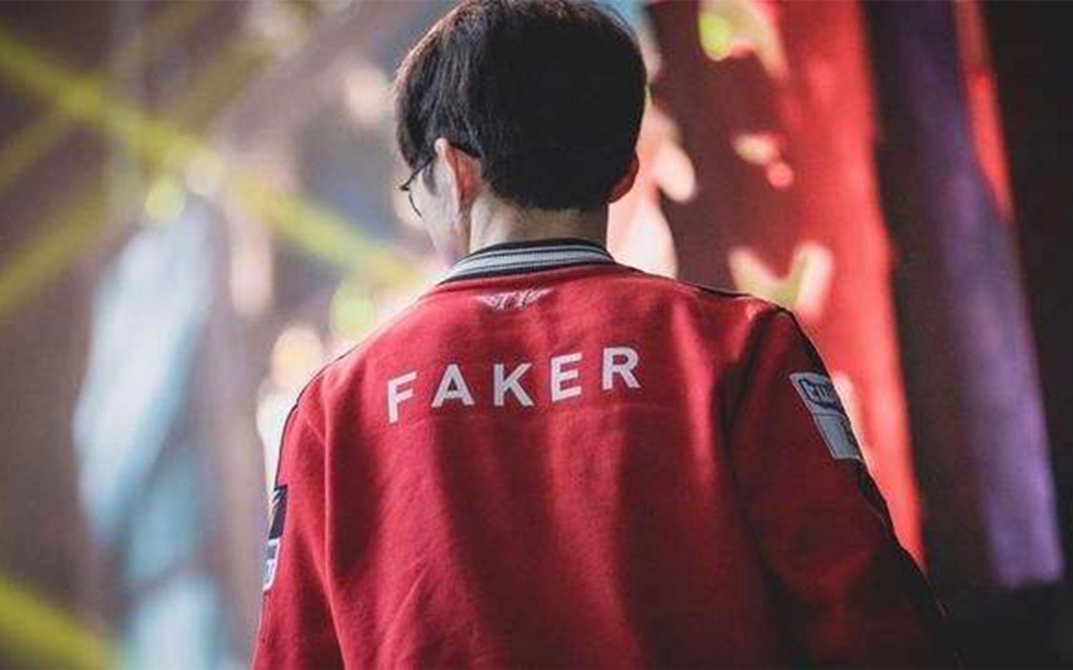的纵深拉伸 的纵深拉伸